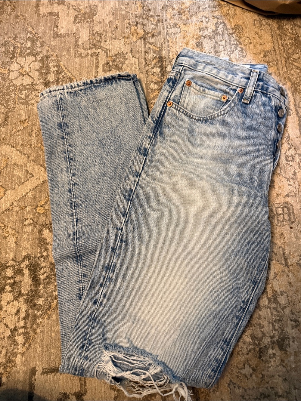 Levi's Light Blue Slim Distressed Straight Women's Jeans, Size 26